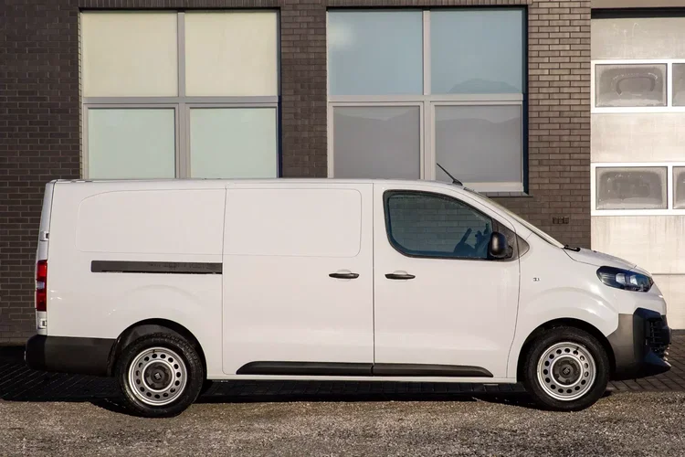 Fiat Scudo 2.0 L3H1 AUTOMAT 180KM wersja Maxi zdjęcie 64