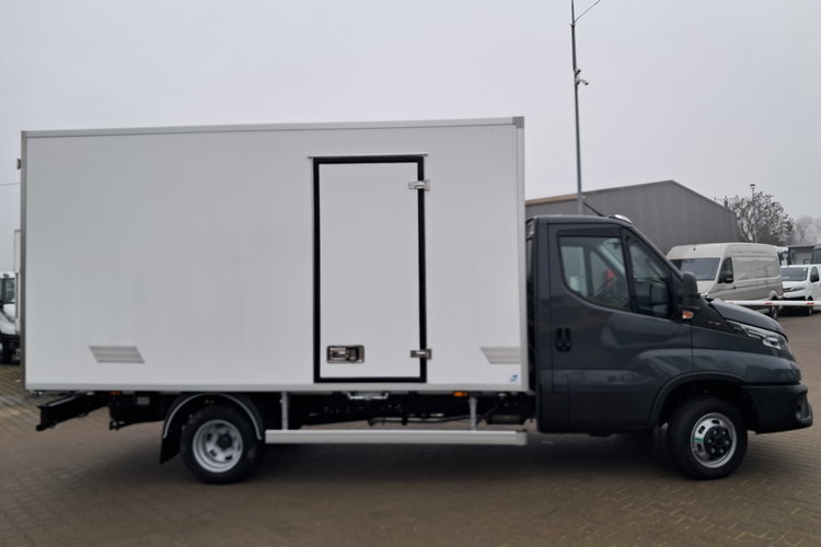IVECO Daily 35S16H3.0A8 zdjęcie 3