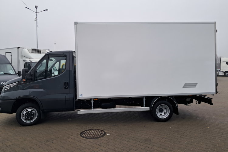 IVECO Daily 35S16H3.0A8 zdjęcie 7