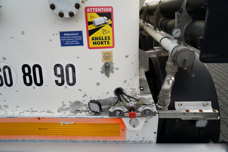 Feldbinder / CEMENTONACZEPA / 3 KOMORY / 37 000 L / SILOS / DO MATERIAŁÓW SYPKICH  / ALUFELGI zdjęcie 15