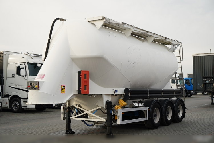 Feldbinder / CEMENTONACZEPA / 3 KOMORY / 37 000 L / SILOS / DO MATERIAŁÓW SYPKICH  / ALUFELGI zdjęcie 1