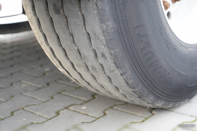 Feldbinder / CEMENTONACZEPA / 3 KOMORY / 37 000 L / SILOS / DO MATERIAŁÓW SYPKICH  / ALUFELGI zdjęcie 19