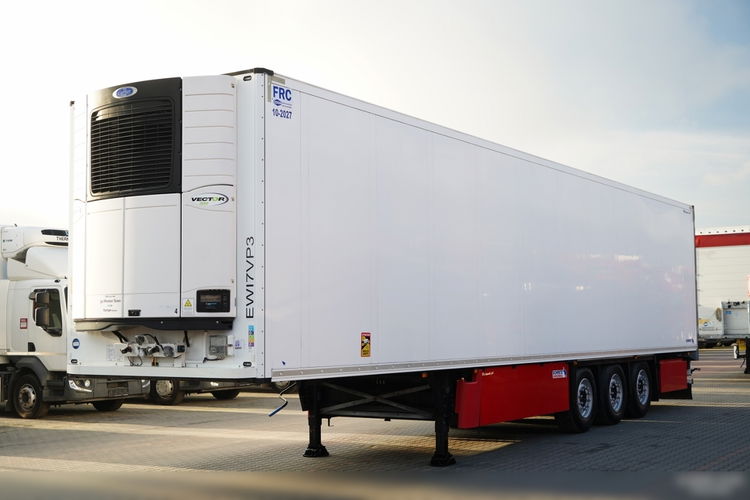 SCHMITZ CARGOBULL / CHŁODNIA / CARRIER VECTOR 1550 / OŚ PODNOSZONA / DOPPELSTOCK / KOSZE NA PALETY zdjęcie 1