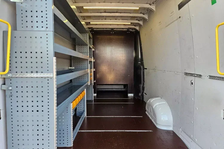 Volkswagen Crafter L4H2 119900zł NETTO Brygadówka 6 osób 2.0TDi/140KM zdjęcie 15