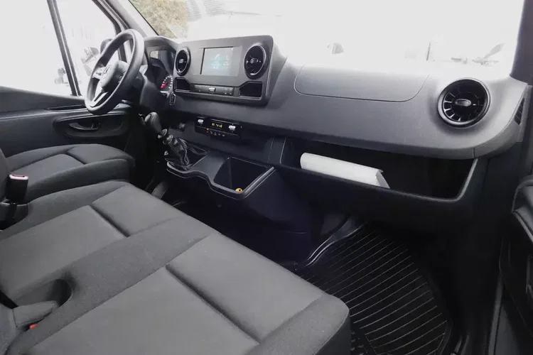 Mercedes Sprinter zdjęcie 4