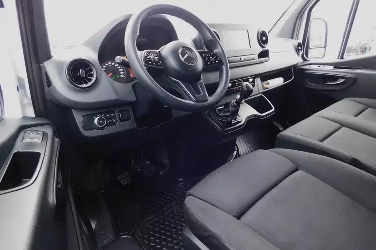 Mercedes Sprinter zdjęcie 5