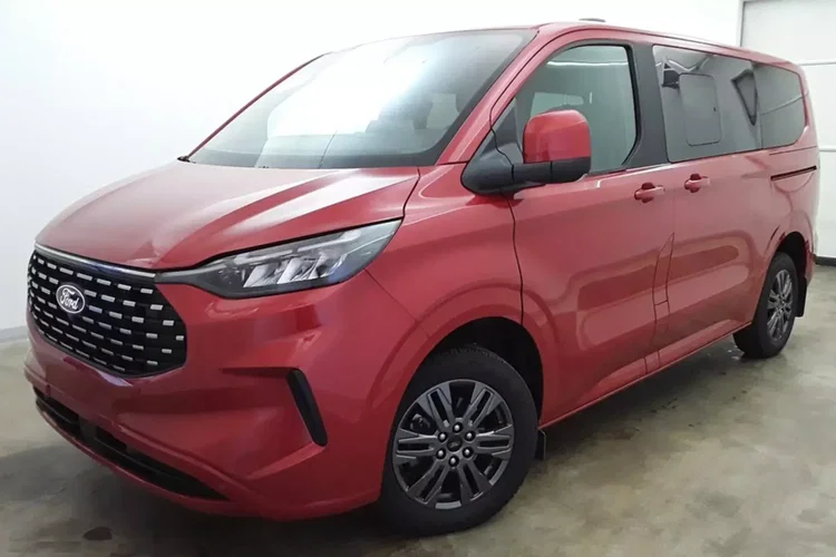 Ford tourneo-custom zdjęcie 1