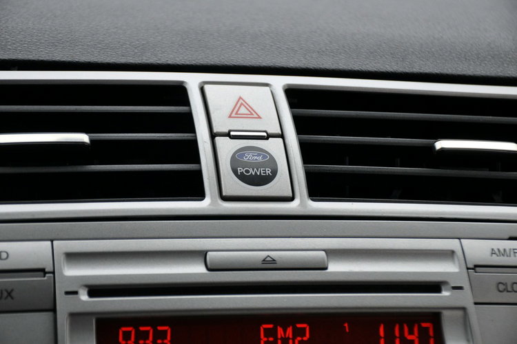 Kuga 2.5T(200KM) 4x4 Skóry Parktronik Reling Chrom I Wł Alu17"ASO Ford zdjęcie 30