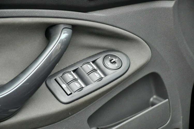 Kuga 2.5T(200KM) 4x4 Skóry Parktronik Reling Chrom I Wł Alu17"ASO Ford zdjęcie 34