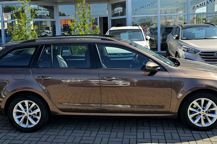 Skoda Octavia Pierwszy właściciel, bluetooth, czujniki parkowania, klimatronik zdjęcie 4