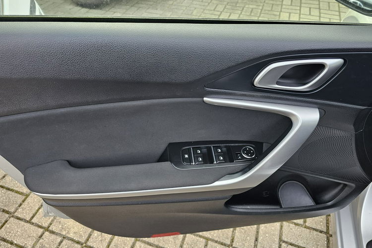 Kia Cee'd Polski salon, led, serwis, bezwypadkowy zdjęcie 18