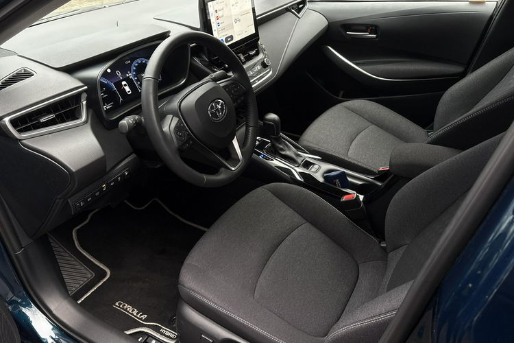 Toyota Corolla 1.8 Hybrid COMFORT TECH, salon Polska, gwarancja, FV23% zdjęcie 13