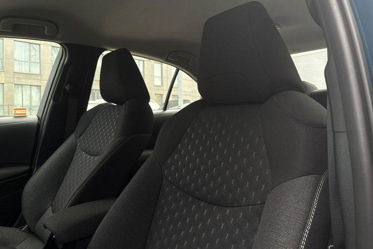 Toyota Corolla 1.8 Hybrid COMFORT TECH, salon Polska, gwarancja, FV23% zdjęcie 19