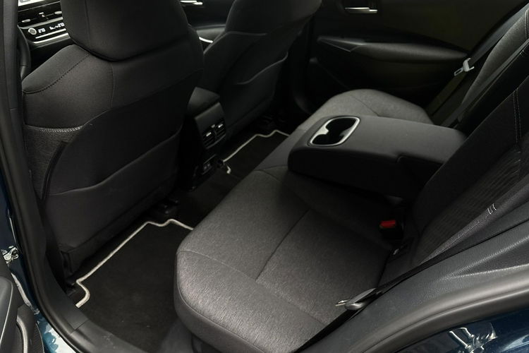 Toyota Corolla 1.8 Hybrid COMFORT TECH, salon Polska, gwarancja, FV23% zdjęcie 20