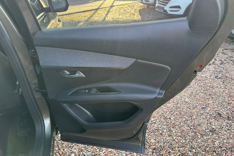 Peugeot 3008 Kamera cofania.2 klucze, czujniki zdjęcie 23