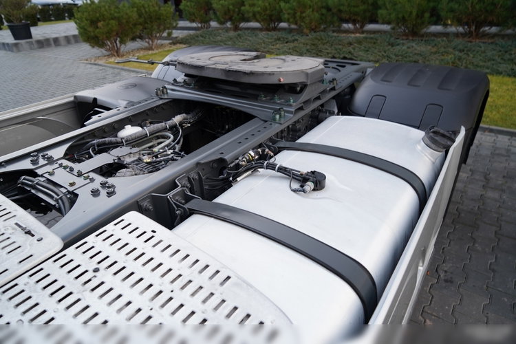 DAF XF 530 / KLIMA POSTOJOWA / SUPER SPACE CAB / MIKROFLÓWKA  zdjęcie 12