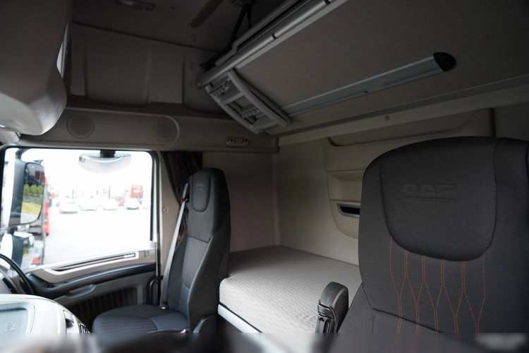 DAF XF 530 / KLIMA POSTOJOWA / SUPER SPACE CAB / MIKROFLÓWKA  zdjęcie 25