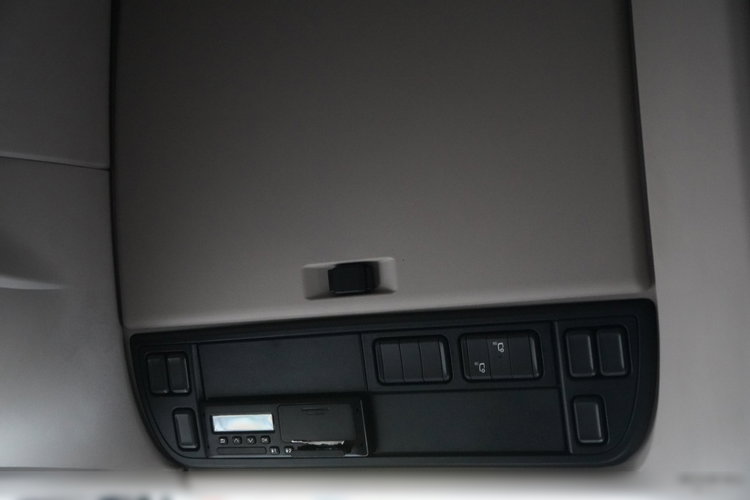 DAF XF 530 / KLIMA POSTOJOWA / SUPER SPACE CAB / MIKROFLÓWKA  zdjęcie 33