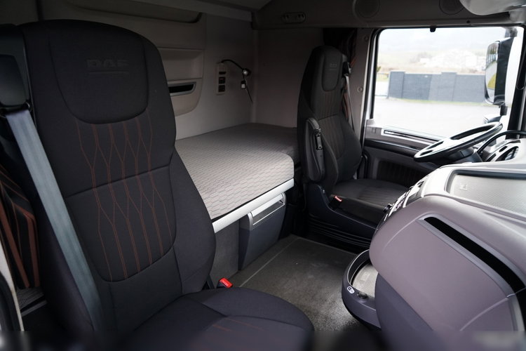 DAF XF 530 / KLIMA POSTOJOWA / SUPER SPACE CAB / MIKROFLÓWKA  zdjęcie 36