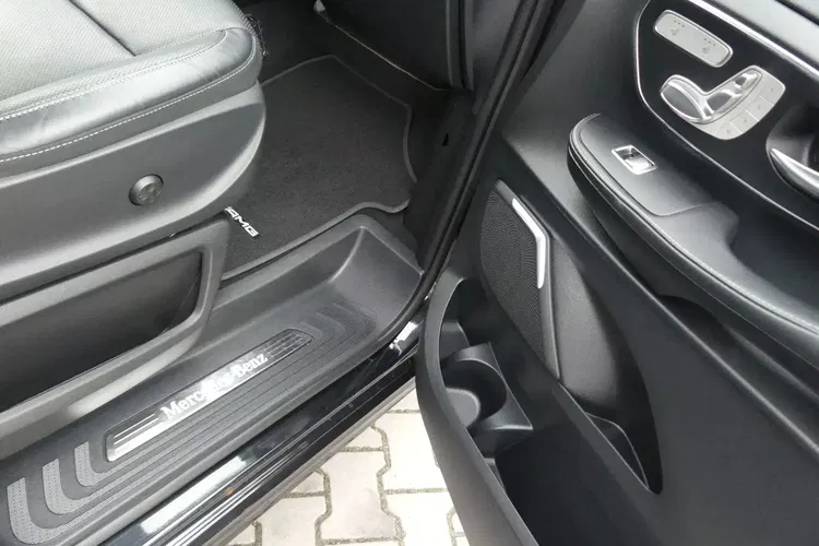 Mercedes klasa-v zdjęcie 27