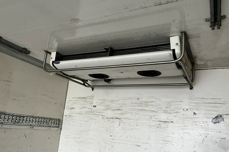 Volvo FE 260 Chłodnia Chereau Sprowadzony Przebieg Udokumentowany Kab. Sypialna Klima Poduszki Multitemperatura zdjęcie 12