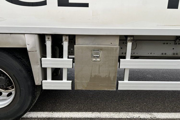 Volvo FE 260 Chłodnia Chereau Sprowadzony Przebieg Udokumentowany Kab. Sypialna Klima Poduszki Multitemperatura zdjęcie 14