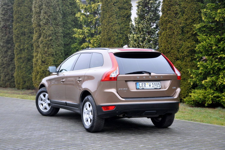 Volvo XC 60 2.0d(163KM) My Car Xenon Półskóry Parktronik Reling I Wł Alu17"ASO zdjęcie 14