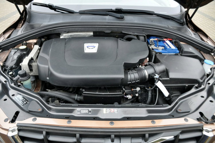 Volvo XC 60 2.0d(163KM) My Car Xenon Półskóry Parktronik Reling I Wł Alu17"ASO zdjęcie 40