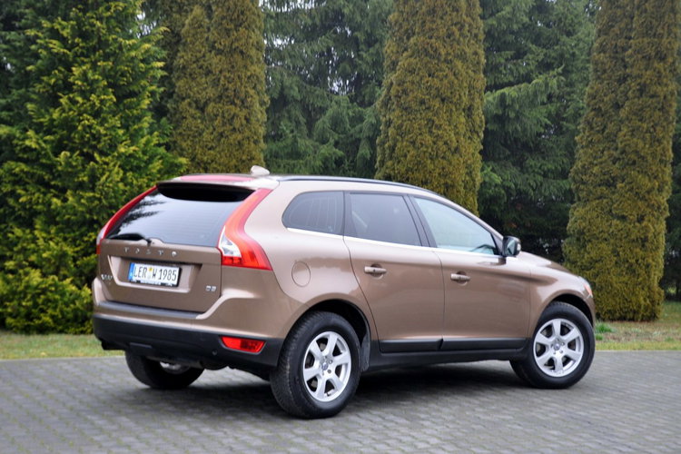 Volvo XC 60 2.0d(163KM) My Car Xenon Półskóry Parktronik Reling I Wł Alu17"ASO zdjęcie 5