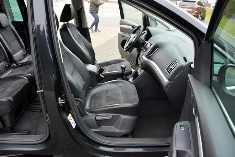 Volkswagen Sharan 2.0TDI(170KM) Oryginał Skóry Alcantara DRL 2xParktronic Alu17" ASO zdjęcie 16