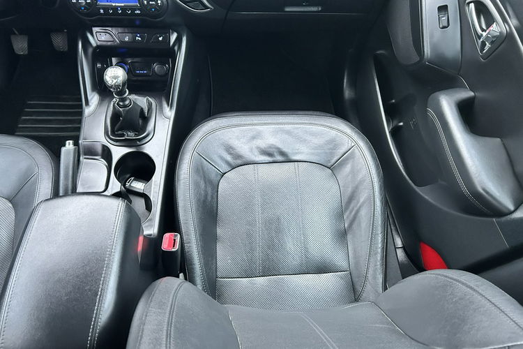 Hyundai ix35 zdjęcie 16
