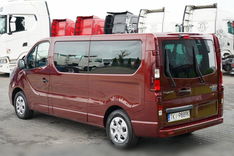 Renault TRAFIC III / BUS / 9 MIEJSC / 2022 ROK / PIERWSZY WŁAŚCICIEL / zdjęcie 9