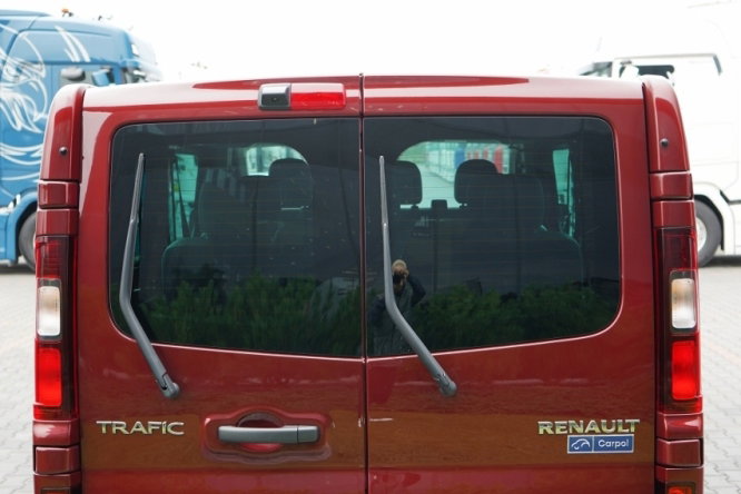 Renault TRAFIC III / BUS / 9 MIEJSC / 2022 ROK / PIERWSZY WŁAŚCICIEL / zdjęcie 16