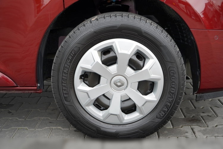 Renault TRAFIC III / BUS / 9 MIEJSC / 2022 ROK / PIERWSZY WŁAŚCICIEL / zdjęcie 20