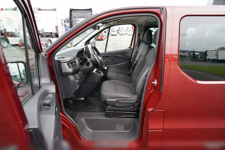 Renault TRAFIC III / BUS / 9 MIEJSC / 2022 ROK / PIERWSZY WŁAŚCICIEL / zdjęcie 26