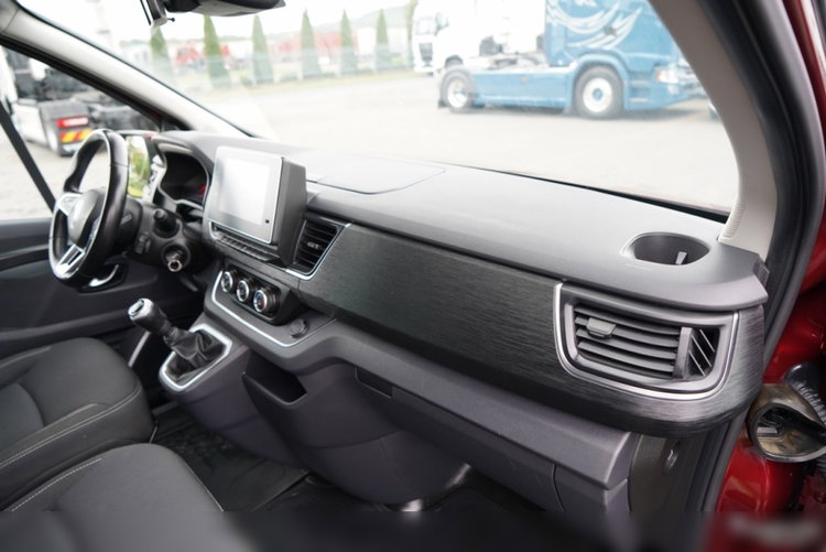 Renault TRAFIC III / BUS / 9 MIEJSC / 2022 ROK / PIERWSZY WŁAŚCICIEL / zdjęcie 37