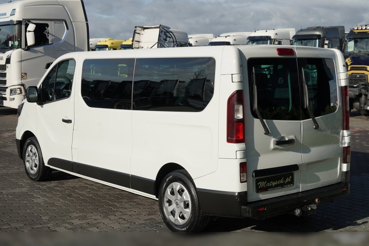 Renault TRAFIC III / BUS / 9 MIEJSC / 90 TYS KM / PIERWSZY WŁAŚCICIEL / POLSKI SALON / 2022 ROK / zdjęcie 9