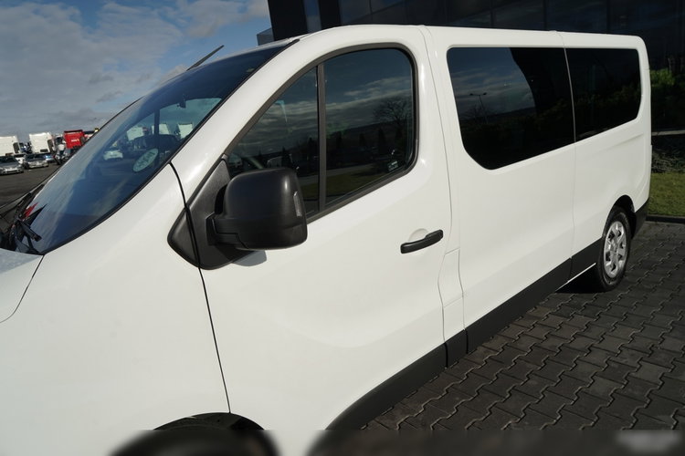 Renault TRAFIC III / BUS / 9 MIEJSC / 90 TYS KM / PIERWSZY WŁAŚCICIEL / POLSKI SALON / 2022 ROK / zdjęcie 14