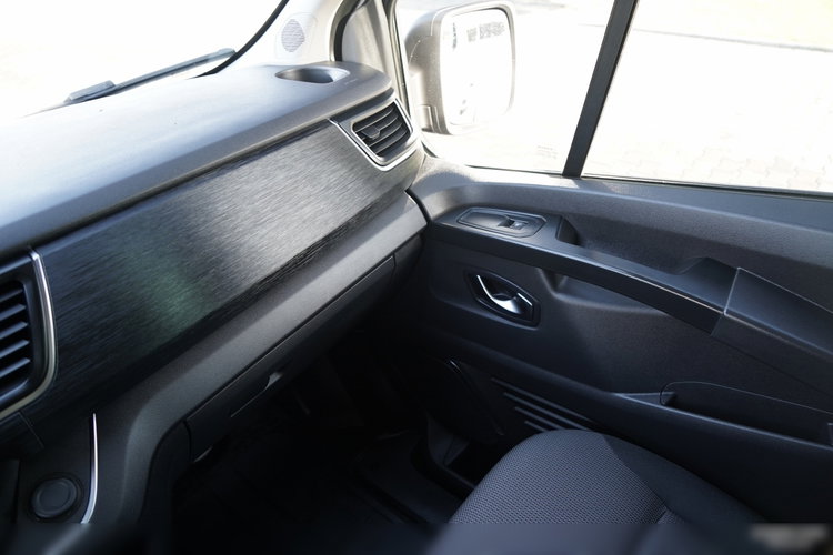 Renault TRAFIC III / BUS / 9 MIEJSC / 90 TYS KM / PIERWSZY WŁAŚCICIEL / POLSKI SALON / 2022 ROK / zdjęcie 33