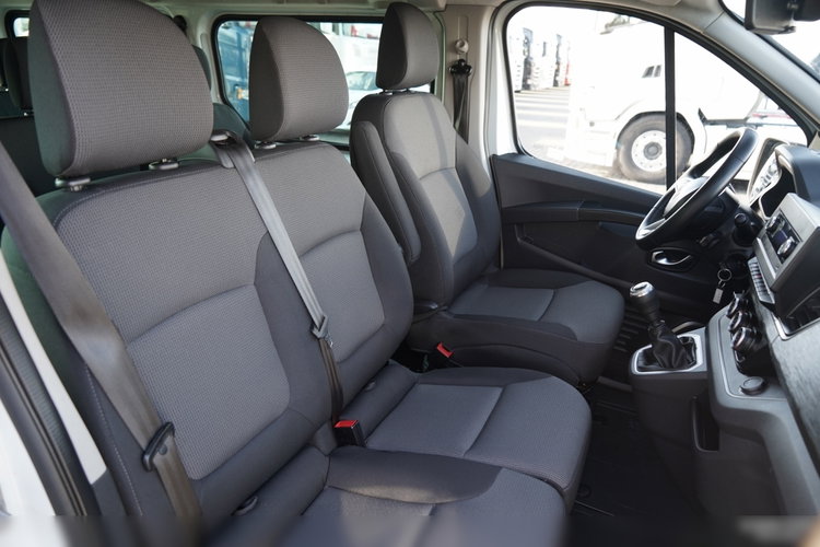 Renault TRAFIC III / BUS / 9 MIEJSC / 90 TYS KM / PIERWSZY WŁAŚCICIEL / POLSKI SALON / 2022 ROK / zdjęcie 38