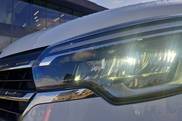 Renault TRAFIC III / BUS / 9 MIEJSC / 90 TYS KM / PIERWSZY WŁAŚCICIEL / POLSKI SALON / 2022 ROK / zdjęcie 52