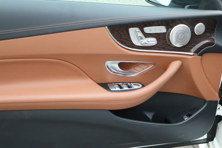 Mercedes E 450 AMG-performance, automat, skóra, coupe, 4-MATIC, zarejestr zdjęcie 11