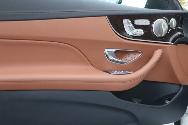 Mercedes E 450 AMG-performance, automat, skóra, coupe, 4-MATIC, zarejestr zdjęcie 25