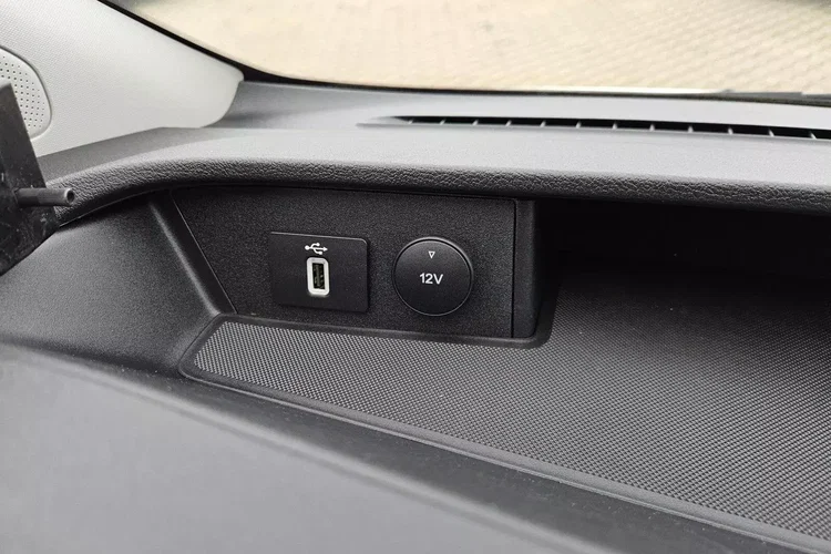 Ford transit-custom L2H2 79900zł NETTO Zabudowa warsztatowa 2.0TdCi/170KM zdjęcie 27