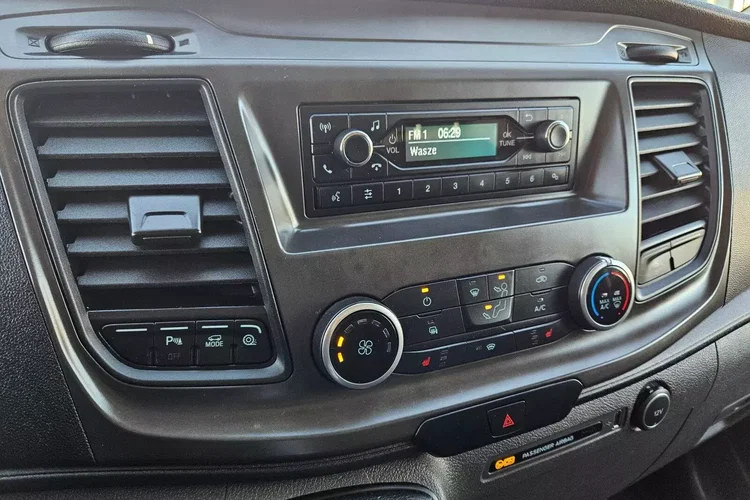 Ford transit-custom L2H1 59900zł NETTO 2.0TdCi/170KM zdjęcie 26