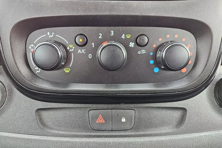 Opel vivaro zdjęcie 24