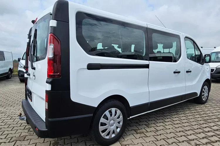Opel vivaro zdjęcie 9