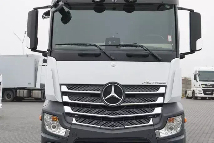 Mercedes ACTROS / 2553 / EURO 6 / CHŁODNIA + WINDA / 23 PALETY / OŚ SKRĘTNA zdjęcie 14