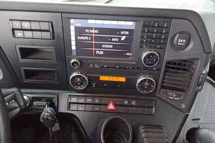 Mercedes AROCS 3248 TLKG EURO 6 / 8x4 / hydroburta zdjęcie 8