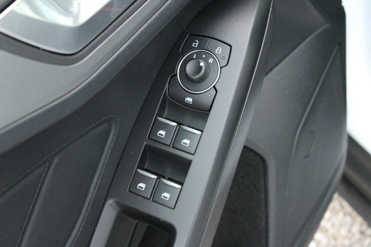 Ford Focus F-Vat Salon Polska 120HP Kombi Gwarancja zdjęcie 15